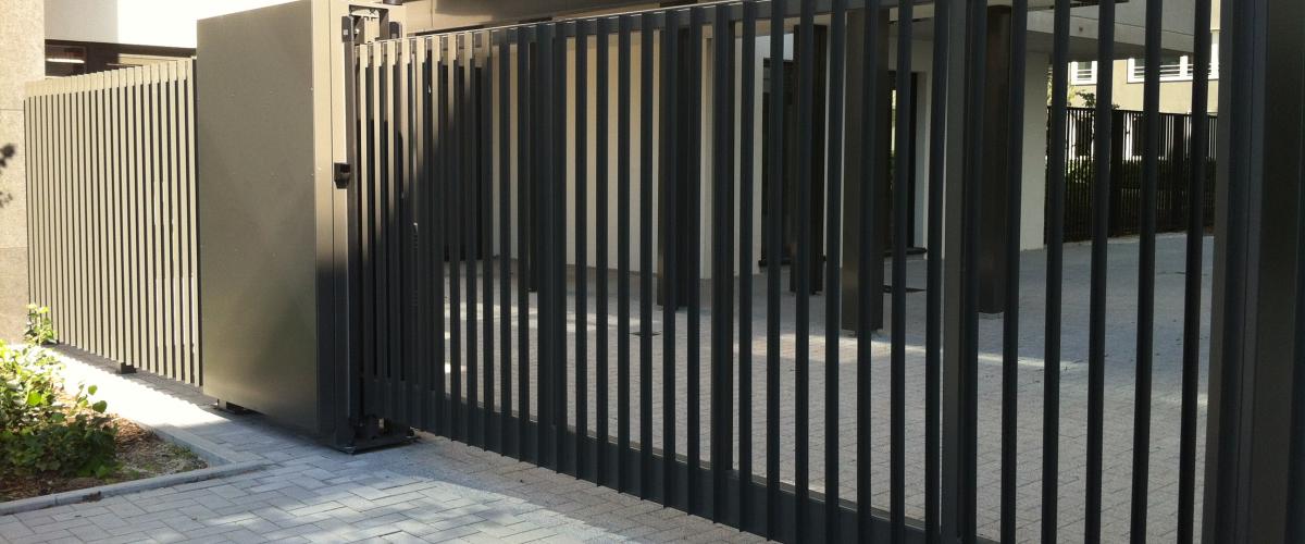 zelfdragende schuifpoort